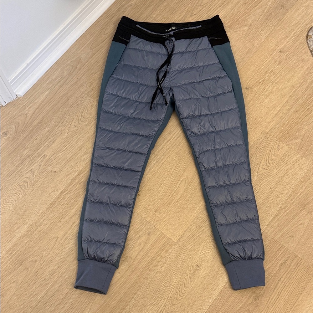 Holden Blue and Black down Quilted Pants NEW size small